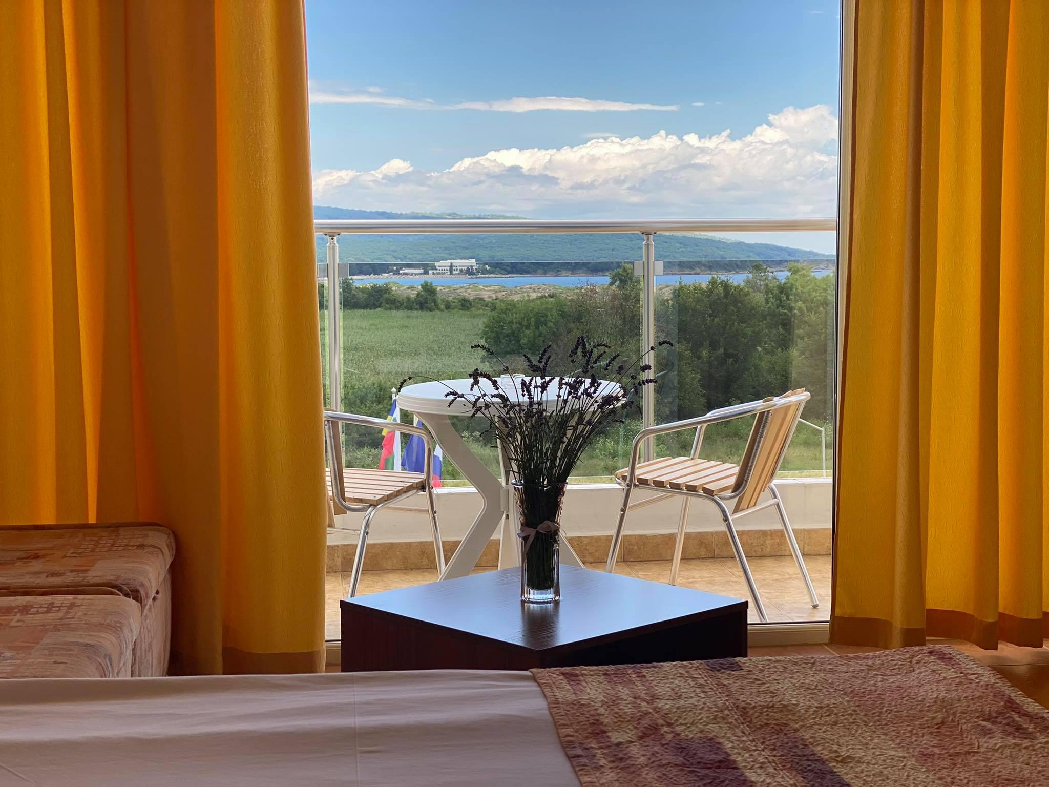 Hotel Plamena Palace Primorsko Exteriör bild